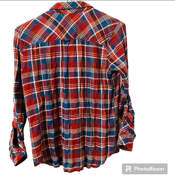 Kut from the Kloth Plaid Button Down Natural Cotton Long Sleeves Top. - Picture 2 of 10